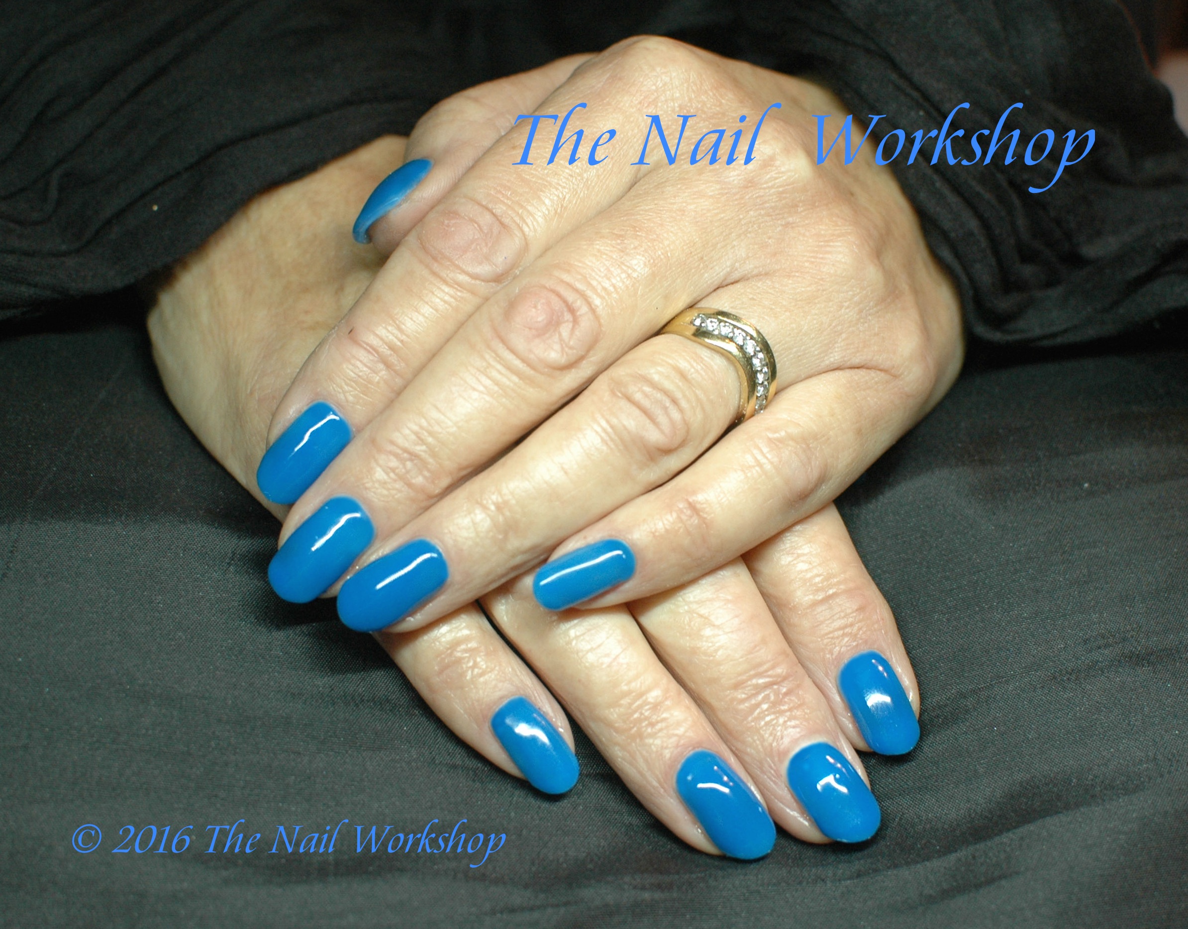 Gelish Ooba Ooba Blue Sparkle Nail Designs Nail Art The Nail Workshop Gel Polish